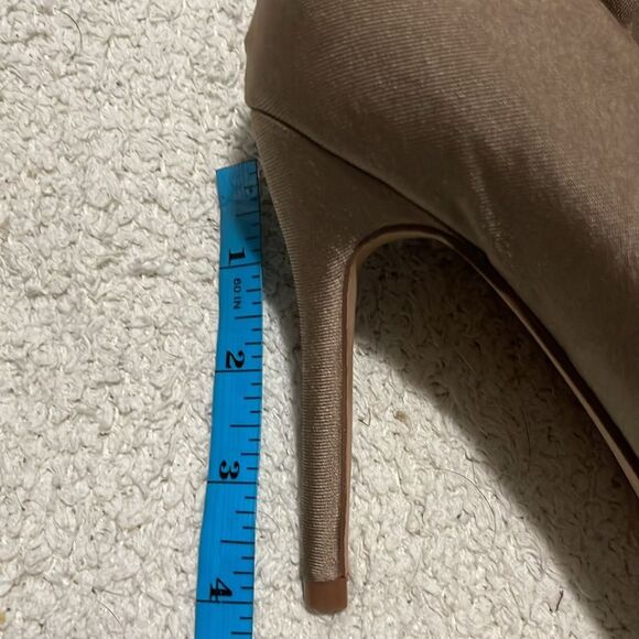 Cape Robbin- 7 - Picture 5 of 5